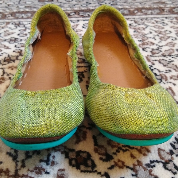 Custom green/yellow vegan Tieks, size 7 - Picture 2 of 8